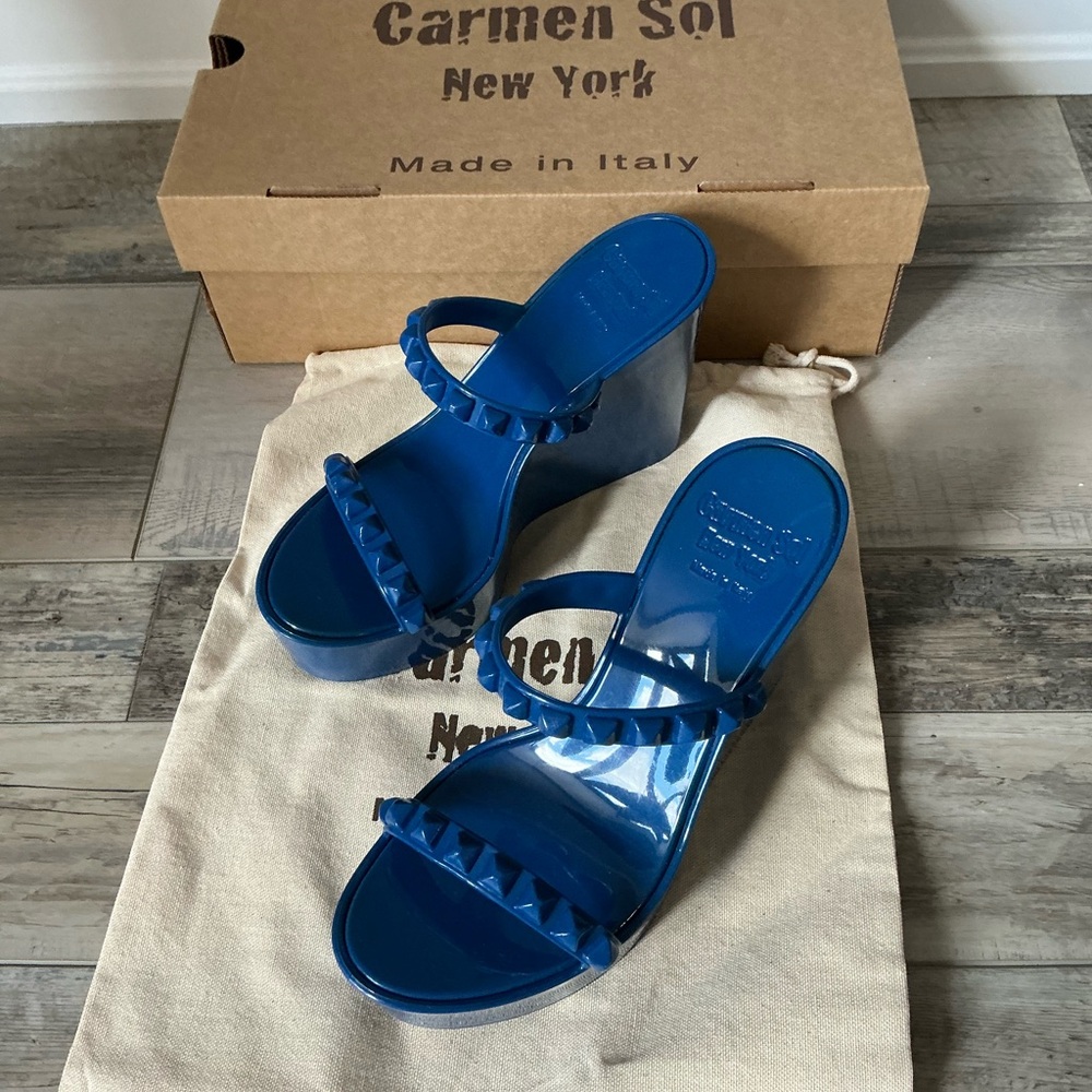 Carmen Sol rubber slide wedges Size 7.5 NEW